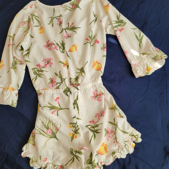 Pijama white sleep/casual feminine romper. Sz S Rayon blend - Picture 3 of 8